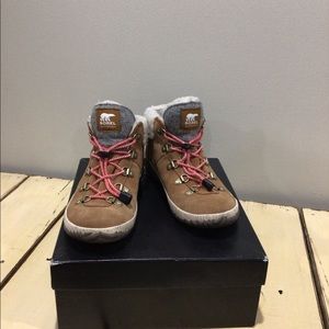 Sorel boots. Greta condition.